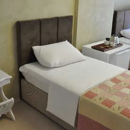 Hotel Zirve Kadikoy 2*